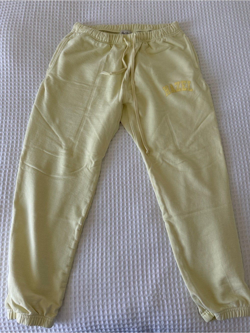 Hazel Boutique Light Yellow Sweatpants Size Large